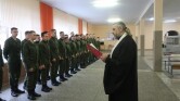 Священник поздравил с Пасхой военнослужащих, сотрудников МЧС и МВД