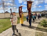«Осанна в вышних, благословен грядый во имя Господне», — в Чаусах состоялся детский крестный ход